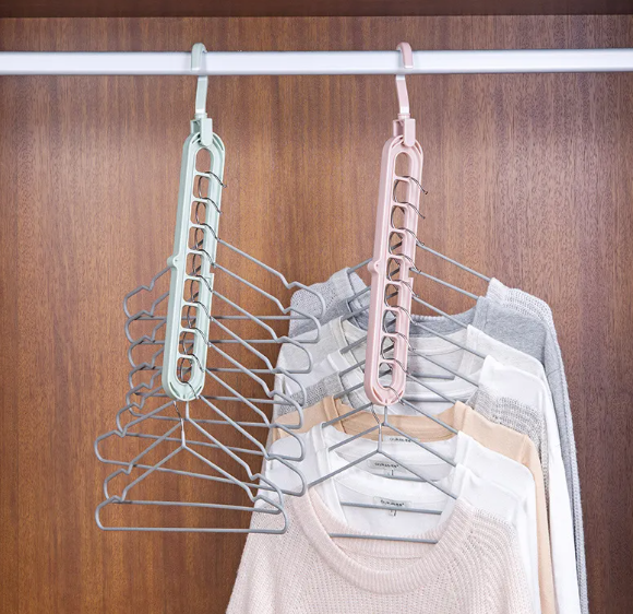 Rotating Clothes Hanger